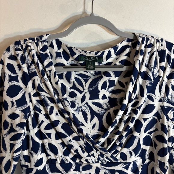 LAUREN RALPH LAUREN Sz 6 Bodycon Ruched 3/4 Sleeves Above the Knee Jersey Dress - Picture 3 of 10